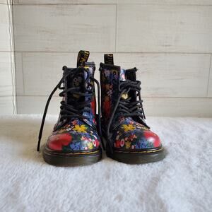 Dr. Martens 1460 WanderFloral T Print Size US 9